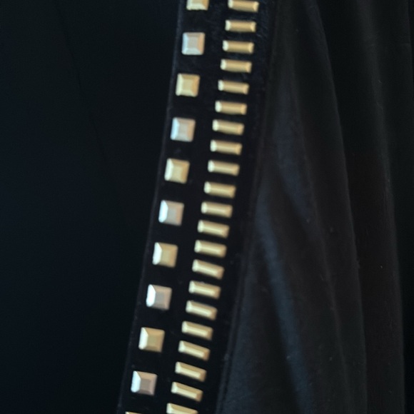 Cache V Neck Dress - Picture 6 of 8